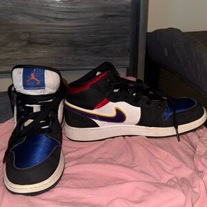 Used black/blue/purple/yellow/red Jordan 1’s boys 6y